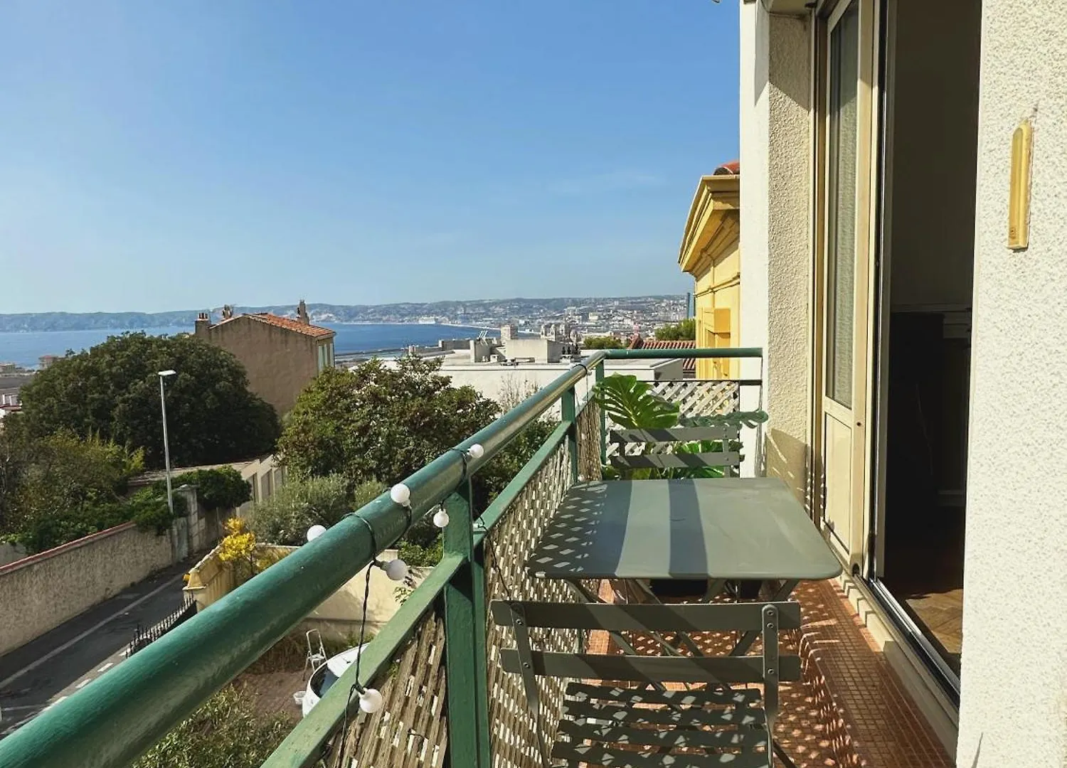 Charmant T2 - Vue Imprenable Sur Marseille
