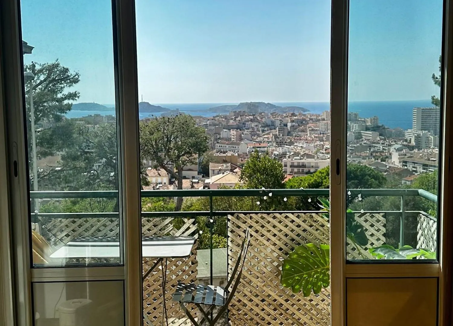 Charmant T2 - Vue Imprenable Sur Marseille